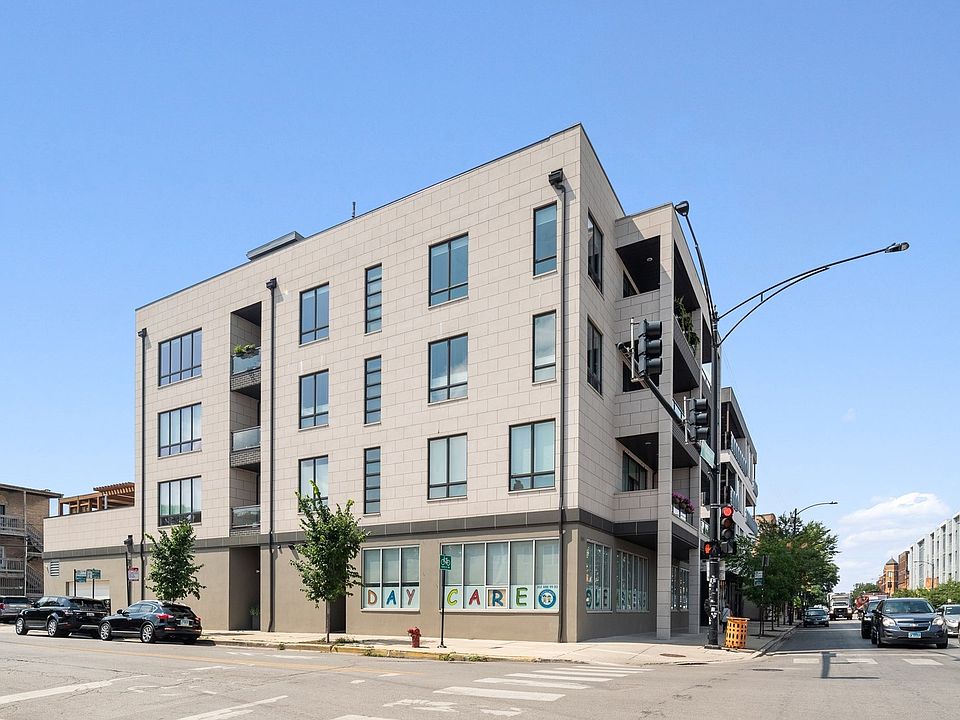 East facade of 1801 West Chicago Avenue, Chicago 60622