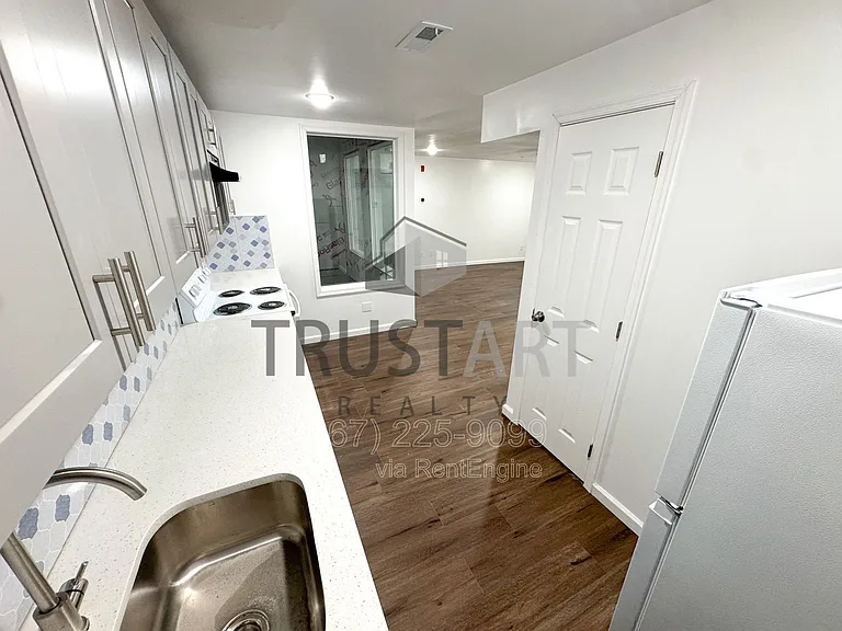 2317 N 15th St #5 — Photo 3