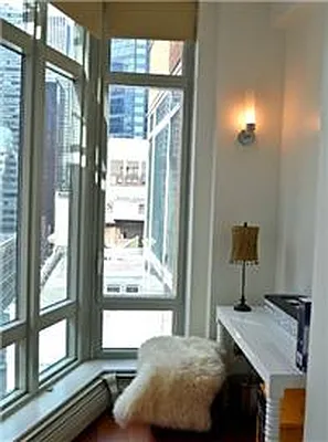 Sold by R New York | media 7