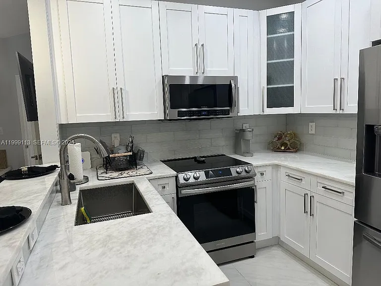 7690 S Southwood Cir — Photo 7