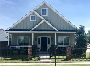 1201 N 46th St, Waco, TX 76710