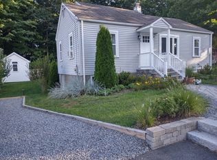4 Glenwood Ave, Foxboro, MA 02035