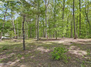 14 Ridge Crest Cir, Crossville, TN 38558