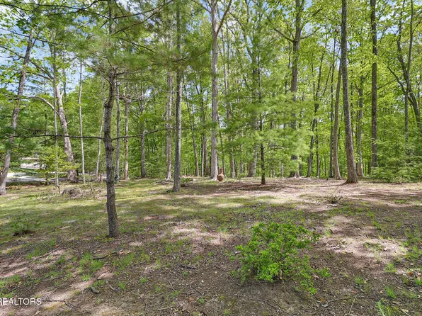 14 Ridge Crest Cir, Crossville, TN 38558
