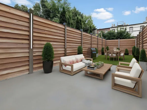 1002 Putnam Avenue image 11 of 12