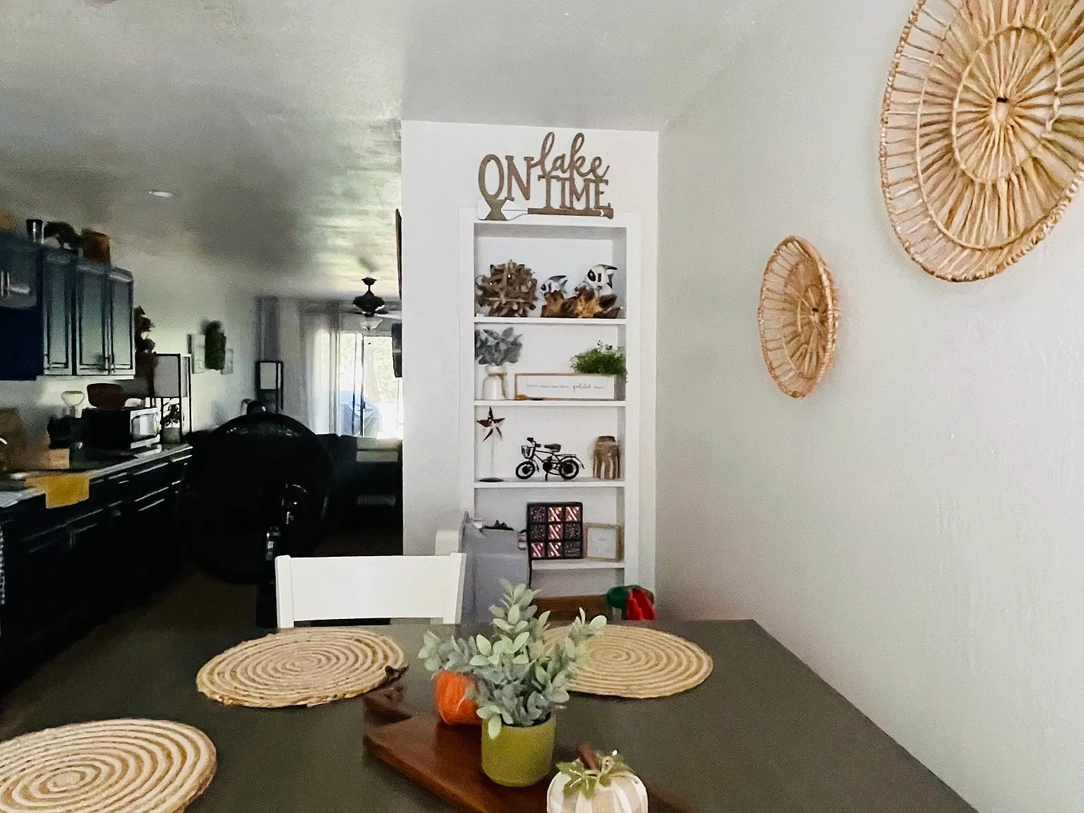 19080 Dyer Ct — Photo 2