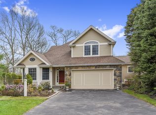 12 Juniper Ct, Armonk, NY 10504