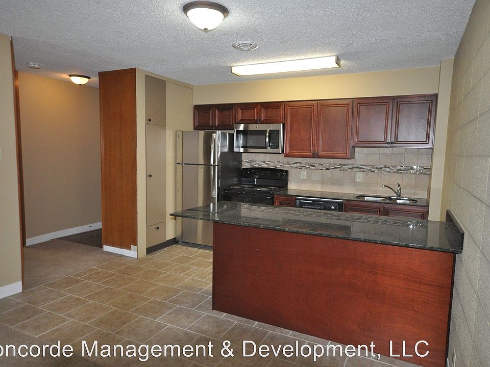 1st image of 601 S 18th St #109