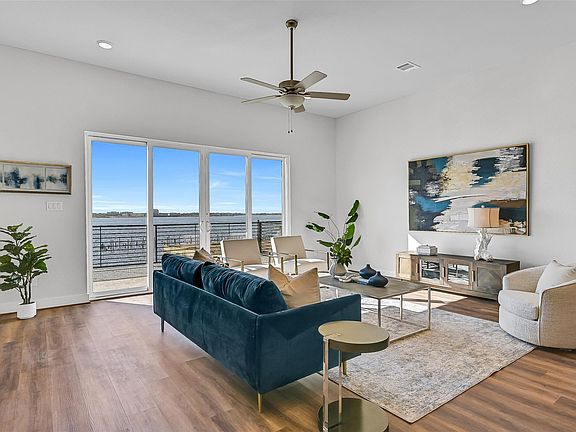 3rd image of 4409 Anthony Court Ln