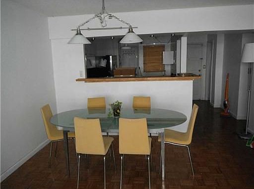 4th image of 1075 Miami Gardens Dr #206