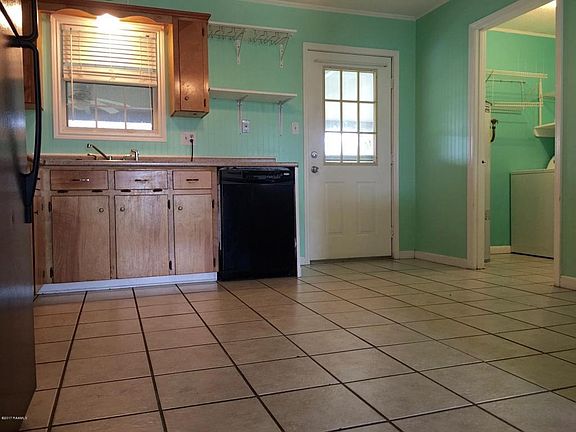 3rd image of 122 Nyoka Cir