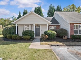401 Crestridge Dr, Simpsonville, SC 29681