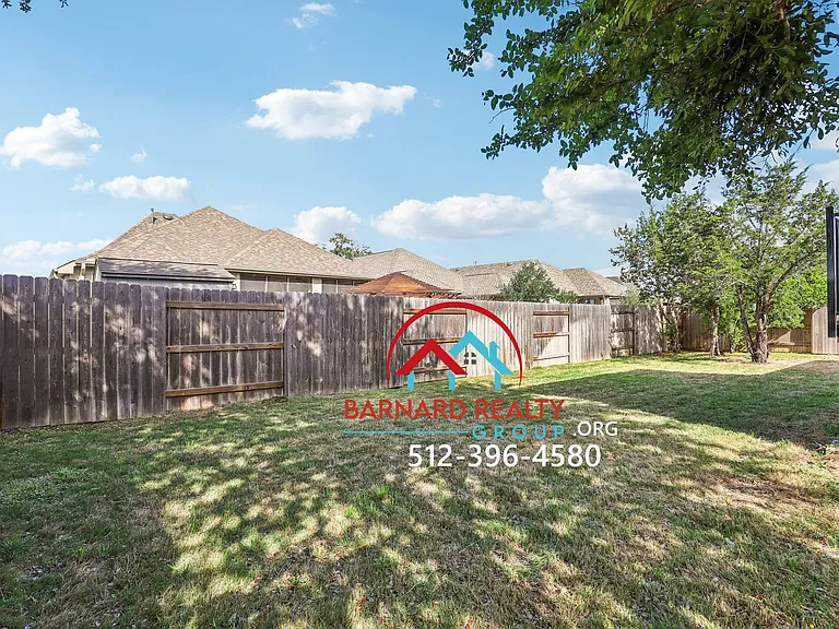 124 Fountain Grass Dr — Photo 25
