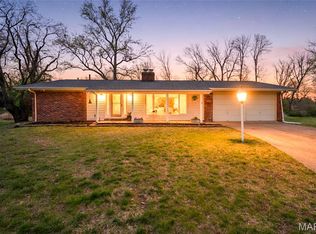12725 Westport Dr, Saint Louis, MO