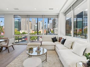 Luxe Suites Chicago Luxury Apartments, Chicago, IL 60607