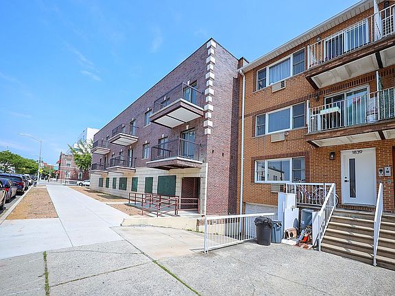 3rd image of 1839 Benson Ave APT 1