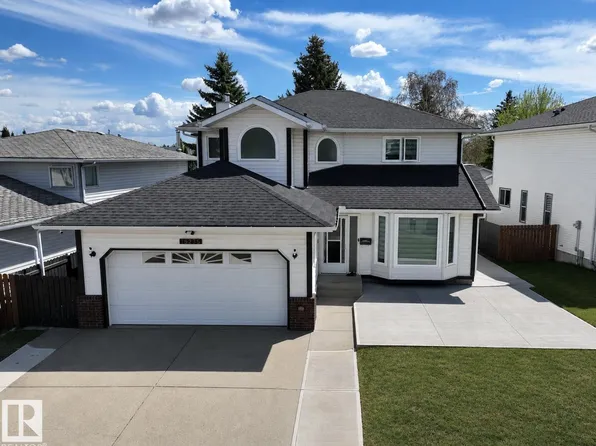 15235 61st St NW, Edmonton, AB T5A 2A3