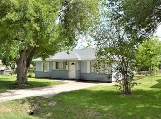 1801 N Avenue T, Freeport, TX 77541