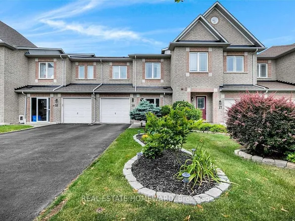 19 Bilbrough St, Aurora, ON L4G 7W3