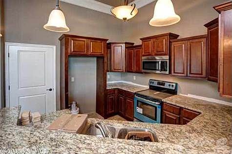 3rd image of 3021 Earle Dr