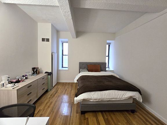 2nd image of 160 Bleecker St APT 3BE