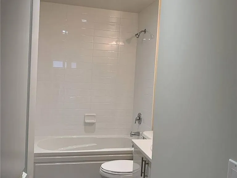 39 Annie Craig Dr #Townhouse 02 — Photo 18