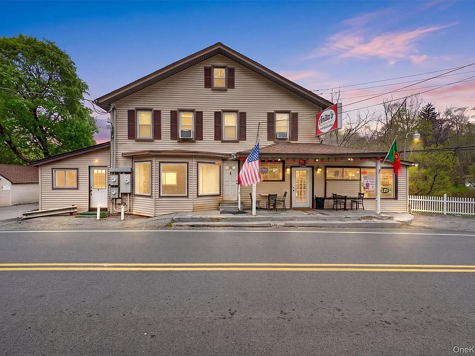 1st image of 299 Peekskill Hollow Road