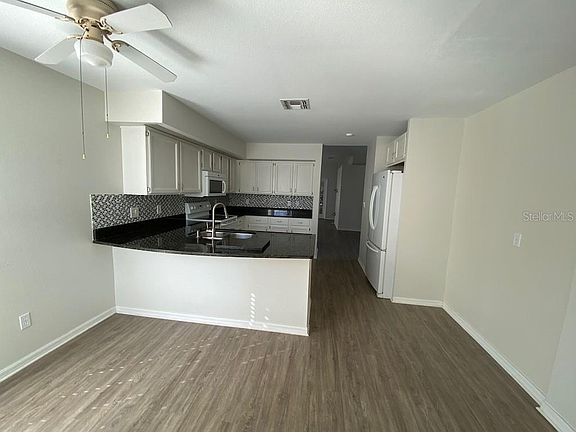 5th image of 5983 Parkview Point Dr