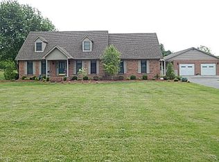 5200 Riverbend Rd, Hopkinsville, KY 42240