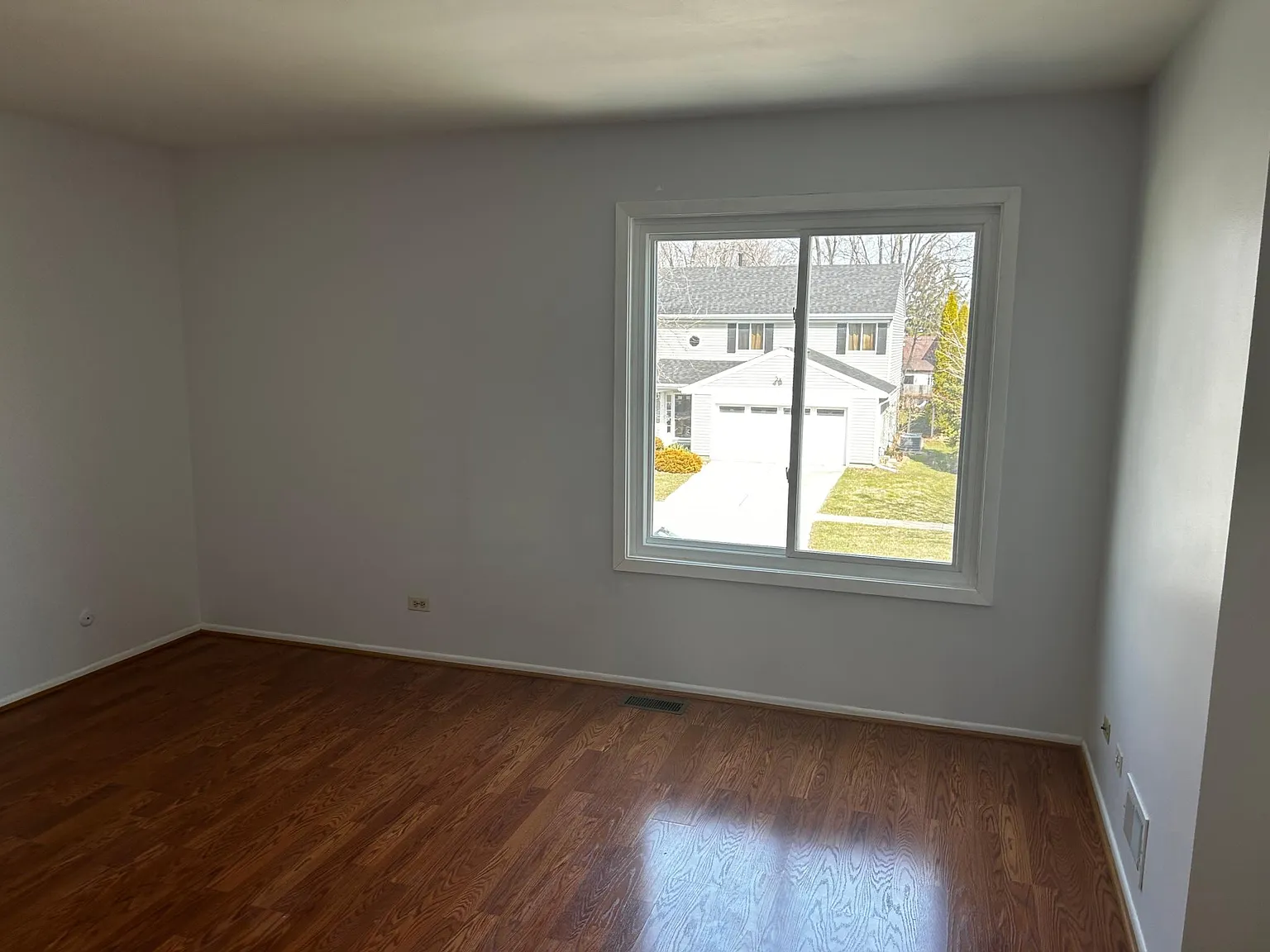 213 Amber Ln photo 1