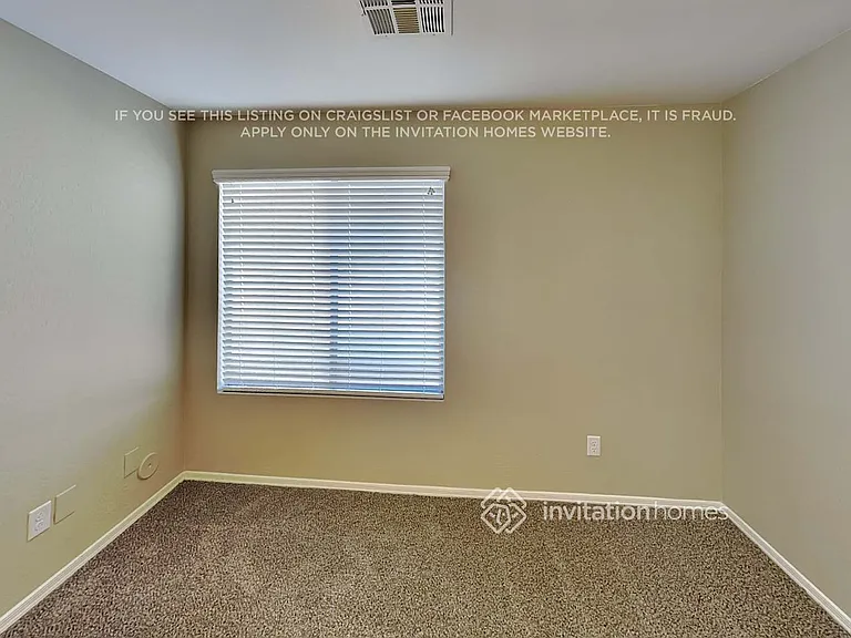 435 E Mountain View Rd — Photo 15