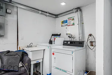 Rented by Rennit Inc.