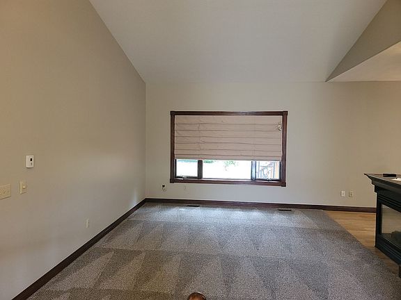 2nd image of 7301 S Russet Dr