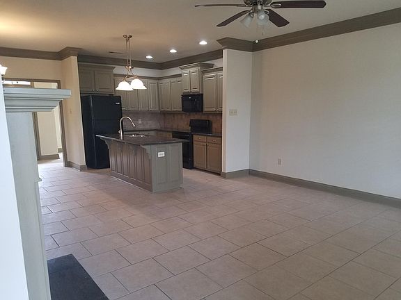 4th image of 30078 Irene Kennard Ave