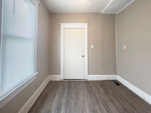 5th image of 1719 W Adams St #745362964