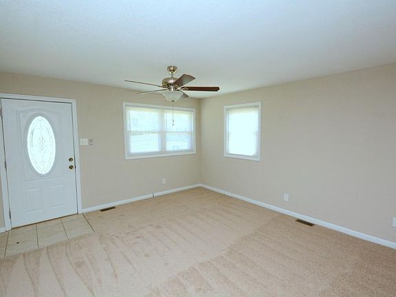 4th image of 600 Dorset Ave