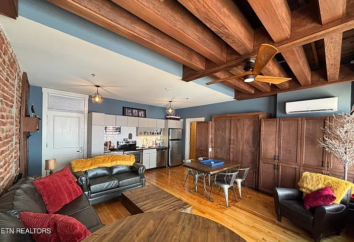 505 Union Ave #202 — Photo 10