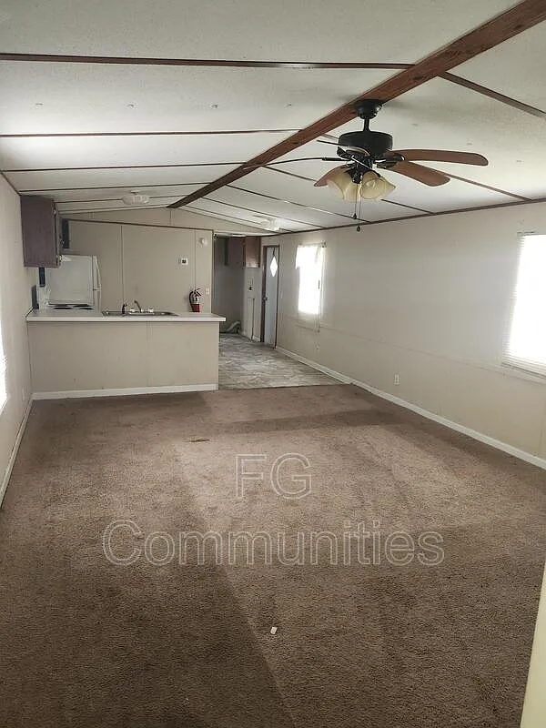 Building Photo - 1003 Crystal Blvd