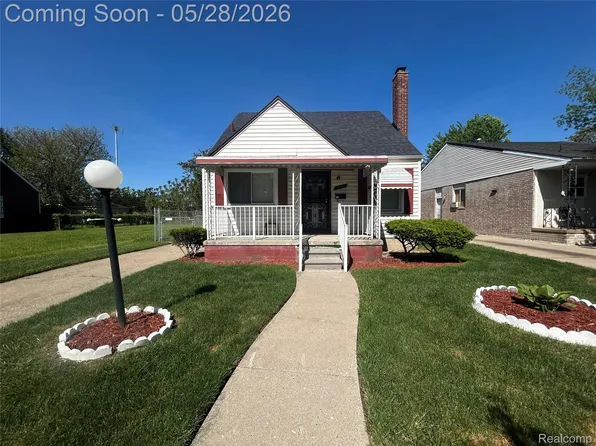 8869 Hartwell St, Detroit, MI 48228