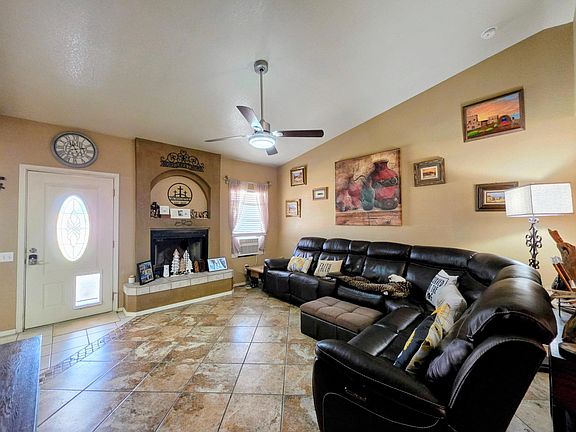 5th image of 5465 Amapola St
