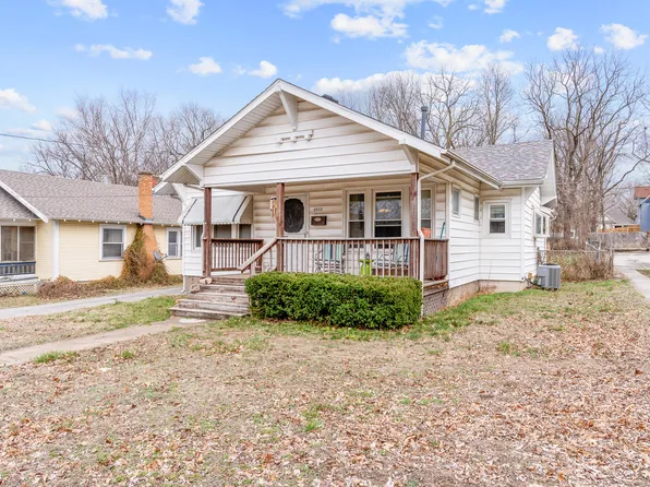 2032 N Douglas Avenue, Springfield, MO 65803