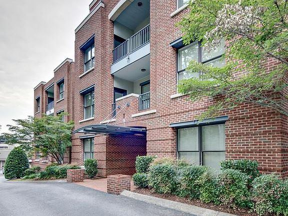 2nd image of 4040 Woodlawn Dr Unit 35