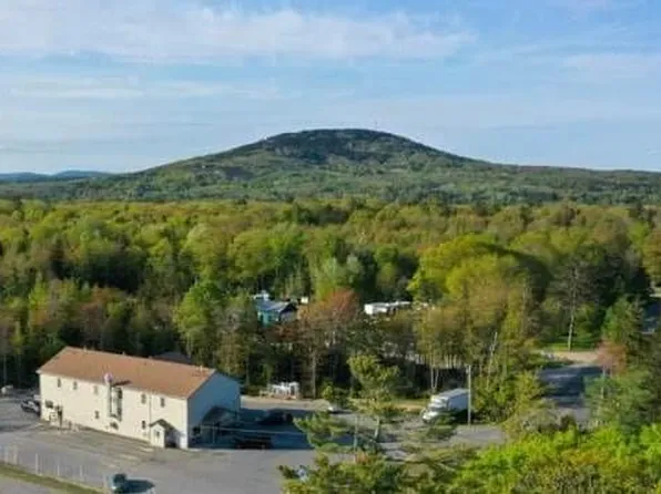 6 & 10 Waypoint Drive, Blue Hill, ME 04614