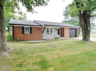 150 Forum Dr, Whiteland, IN