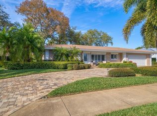 802 Osceola Rd, Belleair, FL 33756