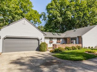 1732 Creekside Ln W, Carmel, IN 46032