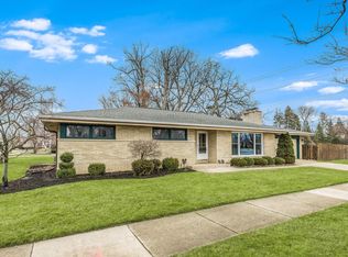 6845 Pershing Blvd, Kenosha, WI 53142