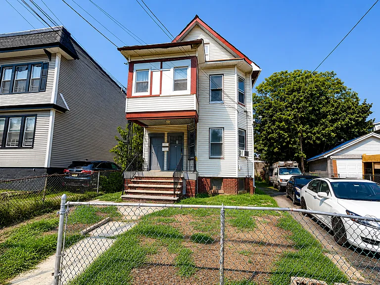47 Lindsley Ave #3 — Photo 3