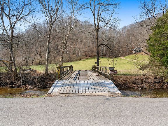 4th image of 5575 Big East Fork Rd