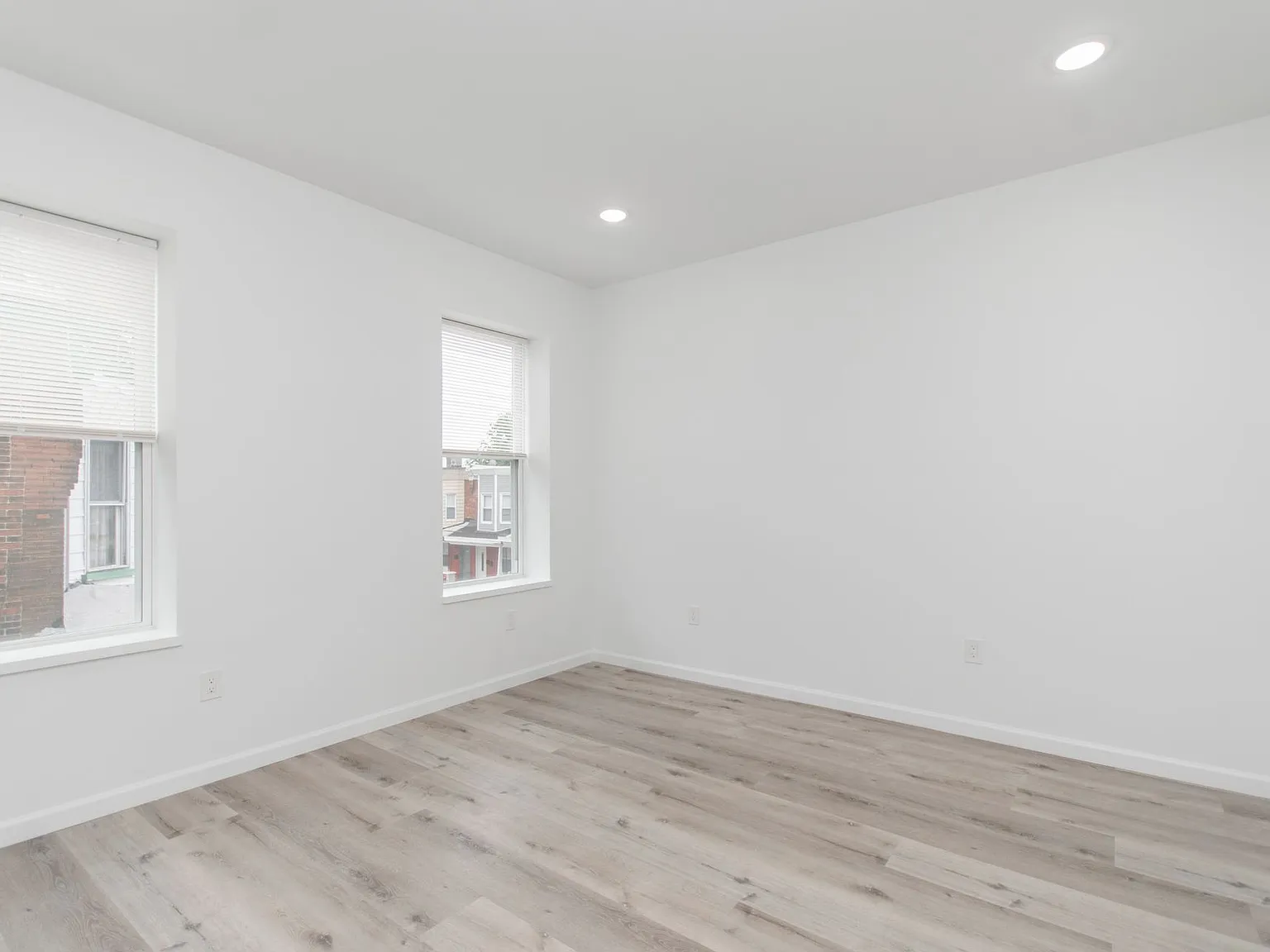 Spacious & Renovated 2 Bedroom Apartment — Photo 3